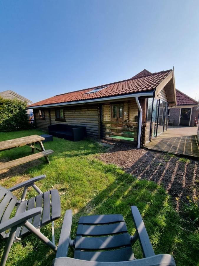 Finse Woning Op Camping De Tulpenweide Breezand ภายนอก รูปภาพ